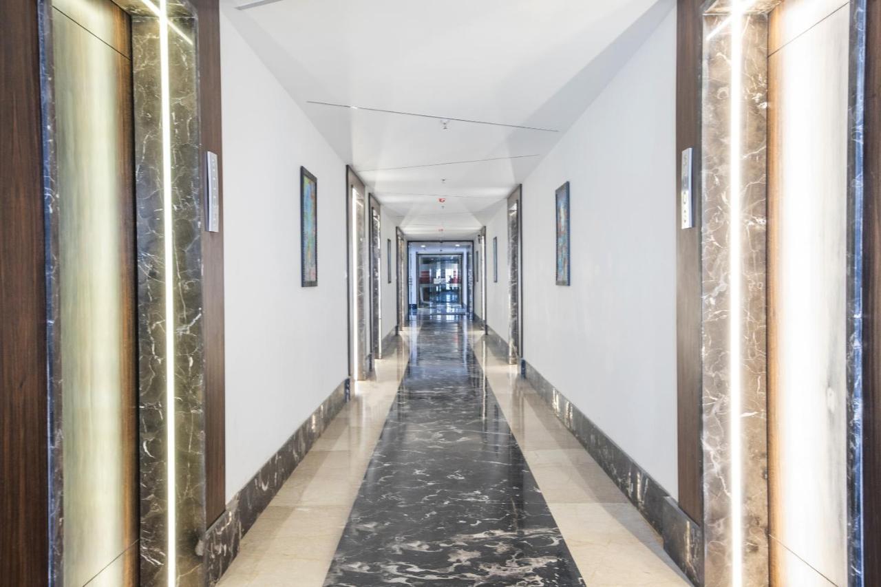 Palette Resorts - Hotel Sanhok Bangalore Bagian luar foto