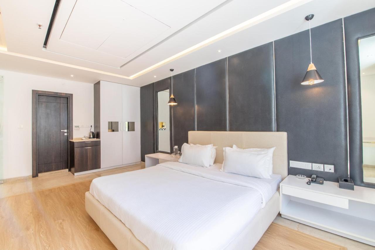 Palette Resorts - Hotel Sanhok Bangalore Bagian luar foto